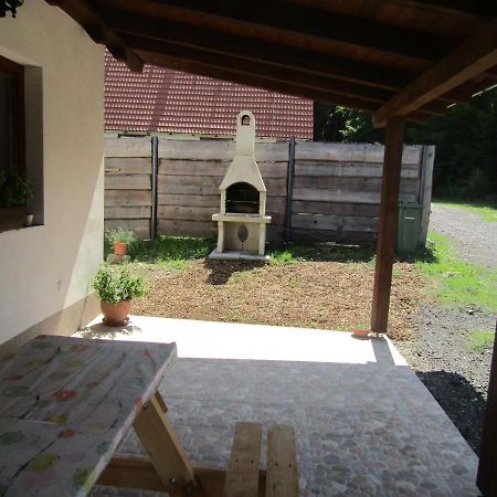 Rekreacni Dum V Brdech Pod Svatou Annou Villa Ohrazenice  Exterior photo